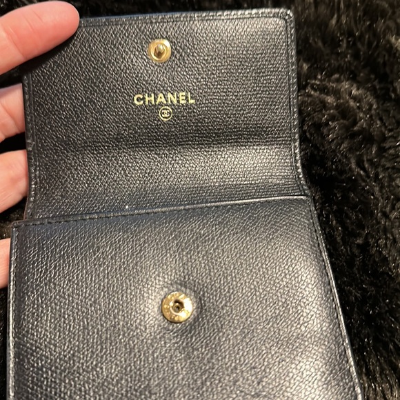 Chanel - Picture 5 of 9